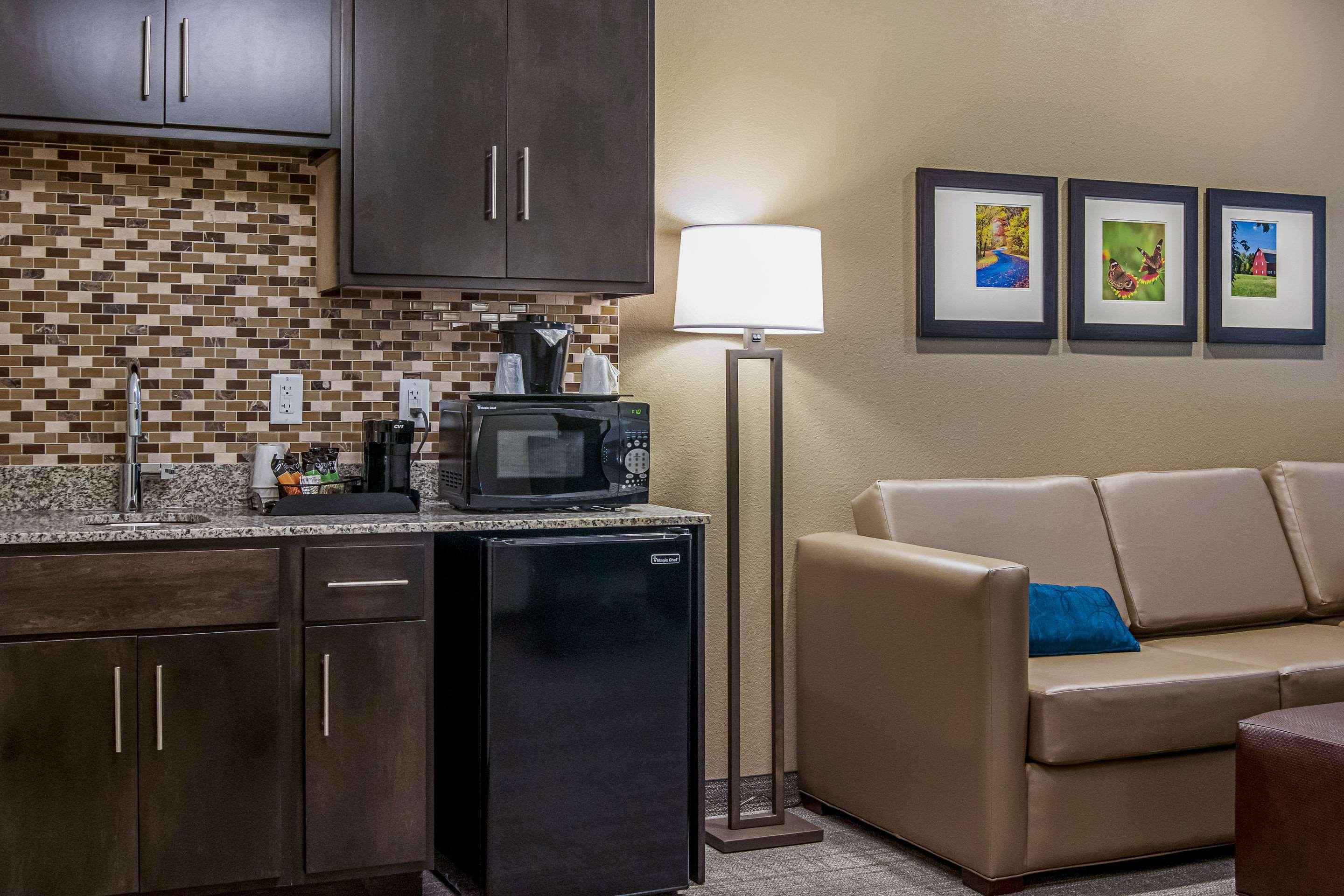 Comfort Suites Wooster Near University Campus Εξωτερικό φωτογραφία