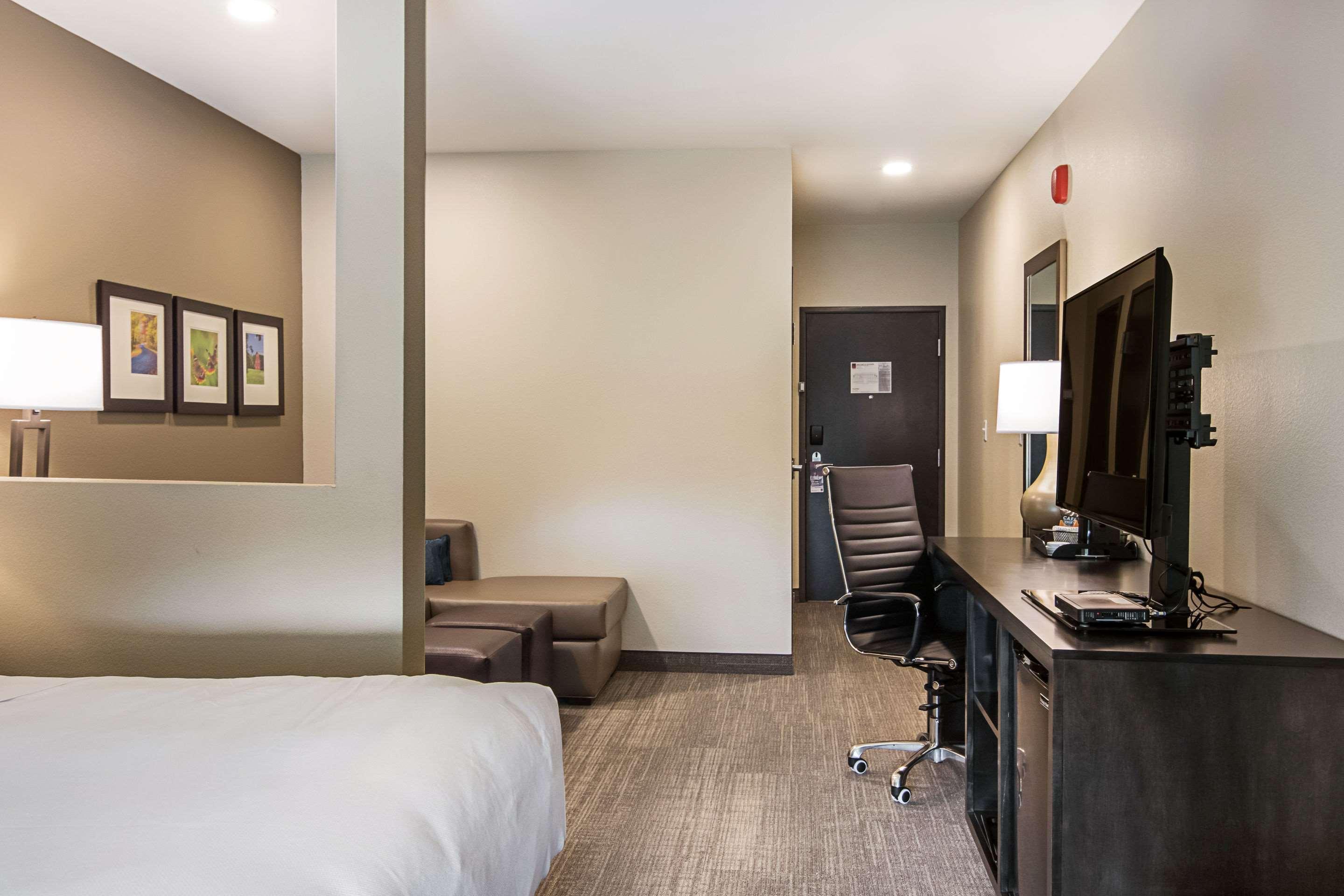 Comfort Suites Wooster Near University Campus Εξωτερικό φωτογραφία