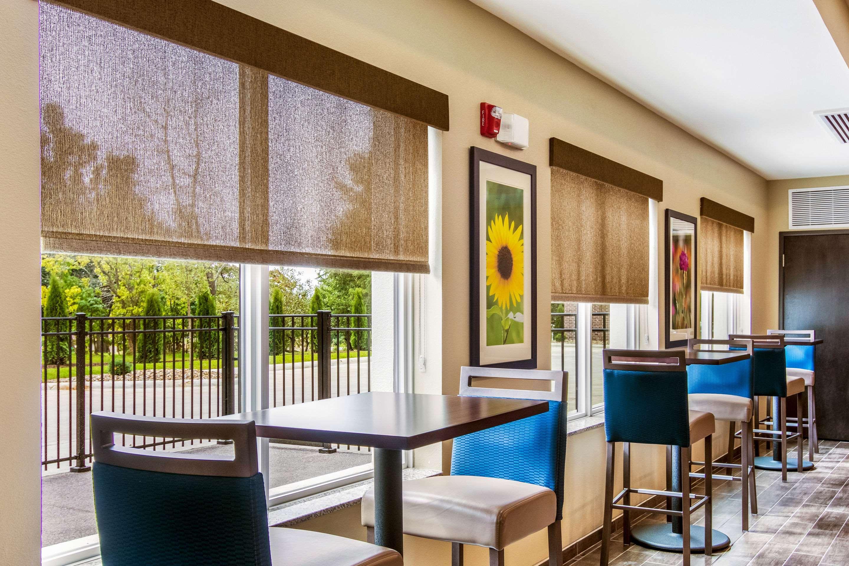 Comfort Suites Wooster Near University Campus Εξωτερικό φωτογραφία