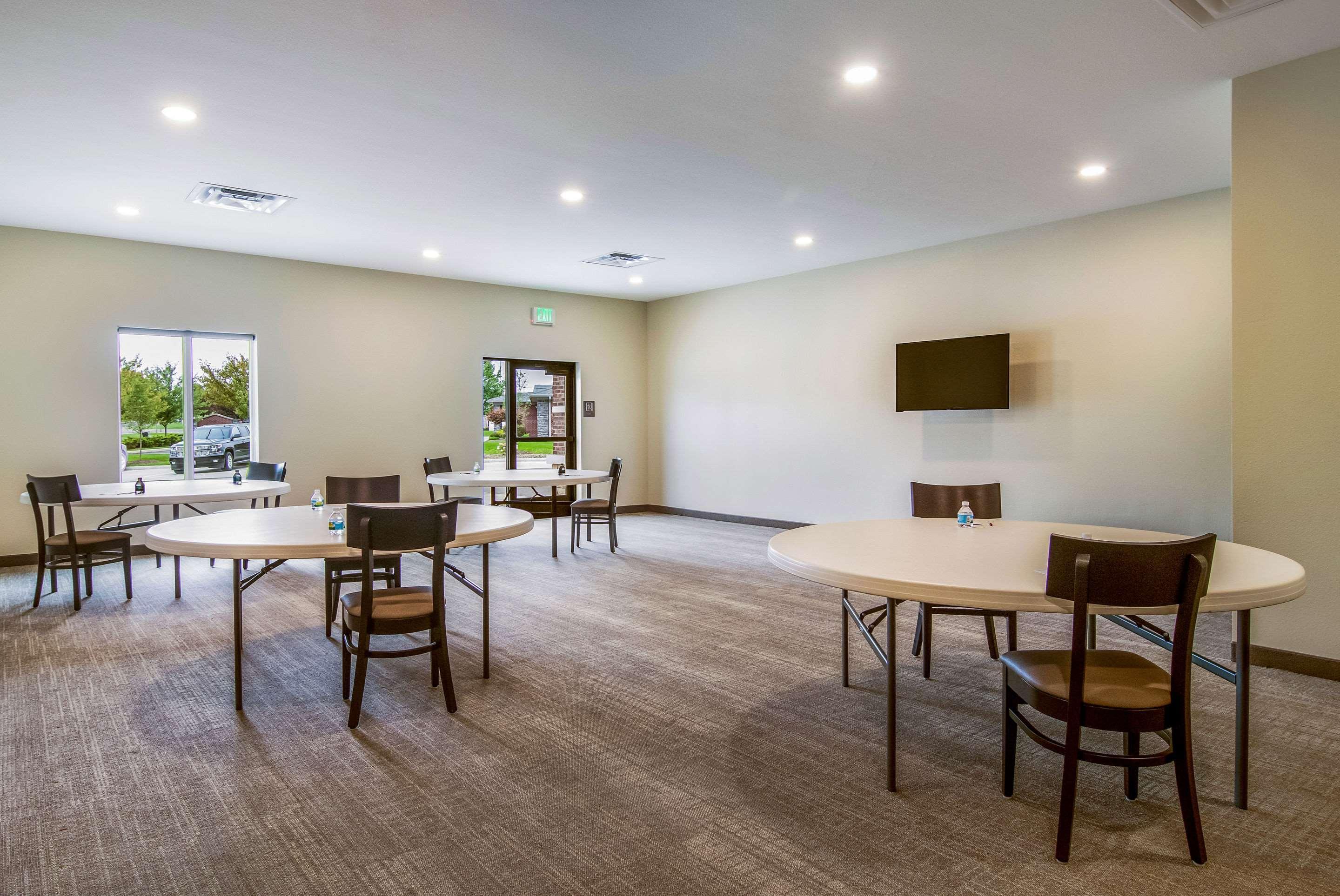Comfort Suites Wooster Near University Campus Εξωτερικό φωτογραφία