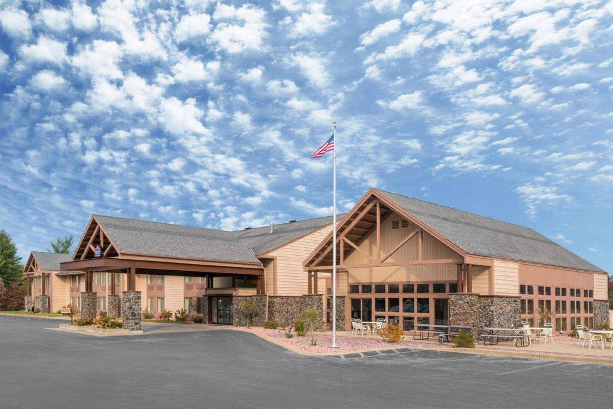 Comfort Suites Wooster Near University Campus Εξωτερικό φωτογραφία
